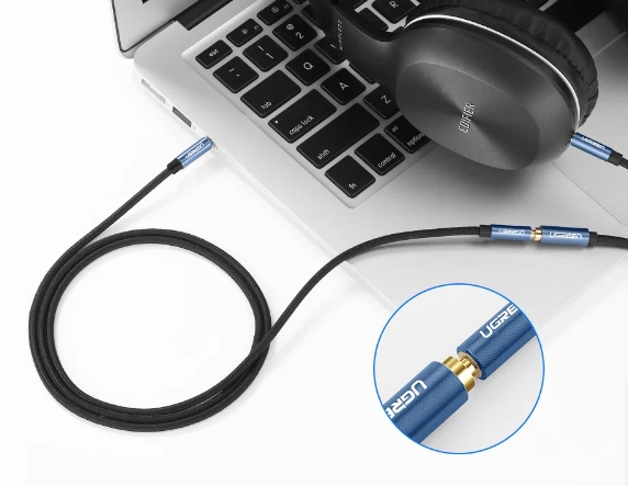 Кабель_аудио 3.5дж-3.5дж - _1м удлинитель UGREEN AV118 (40673) черный