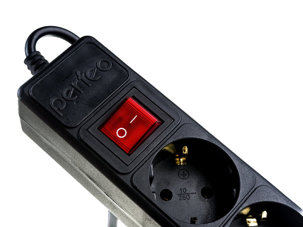 Сетевой фильтр  5.0м, 5 розеток Perfeo, POWER+, 10А, 2300Вт, с выключателем, с предохранителем, черный (PF-PP-5/5,0-B)
