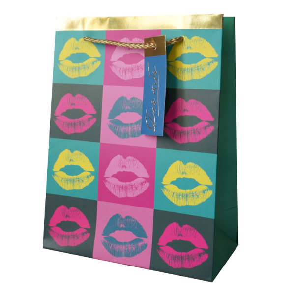 Пакет подарочный "Поцелуи" 16*21*8 см (2251-WK)