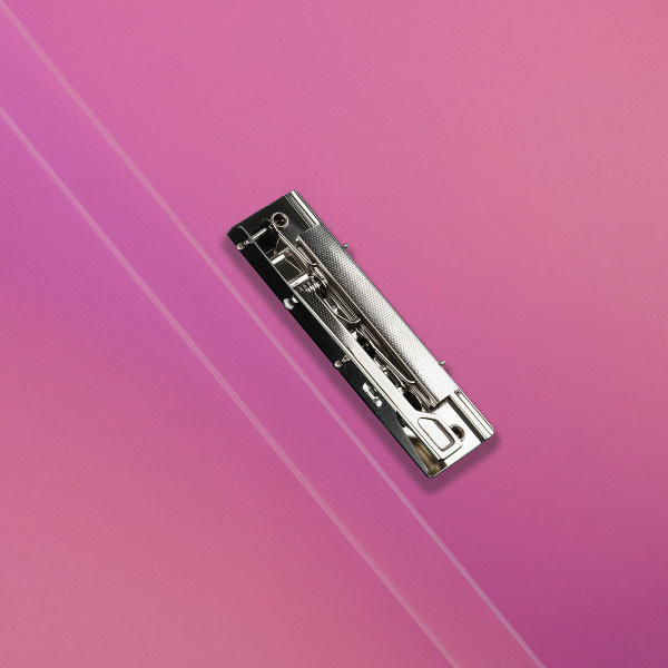 Папка с боковым прижимом СТАММ "Сияние" 17мм, 700мкм, розовый (ММ-32003)