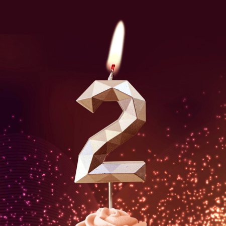 Свеча "Цифра 2" Многогранник. Шампань. 11см. Омский свечной (4272)