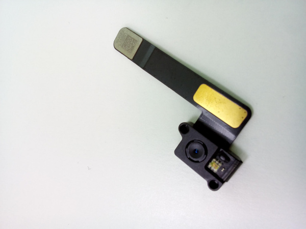 Камера iPad mini передняя