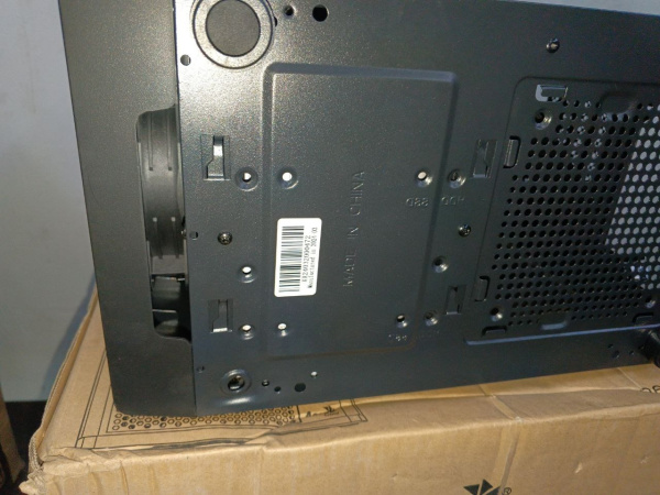 Распродажа! Корпус mATX Б_БП AeroCool HEXFORM-G-BK-v2 (USB3.0, Audio, WN,2x120mm LED, черный)(замят)