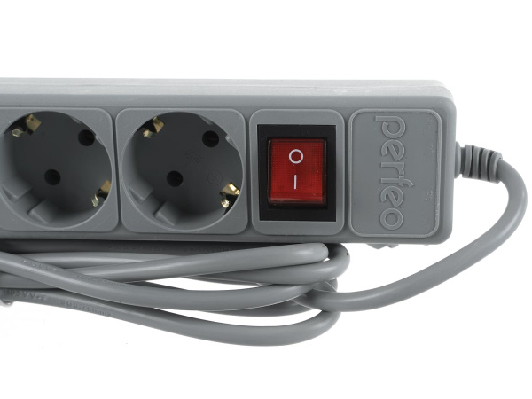 Сетевой фильтр  3.0м, 5 розеток Perfeo, POWER+, 10А, 2300Вт, с выключателем, с предохранителем, серый (PF-PP-5/3,0-G)