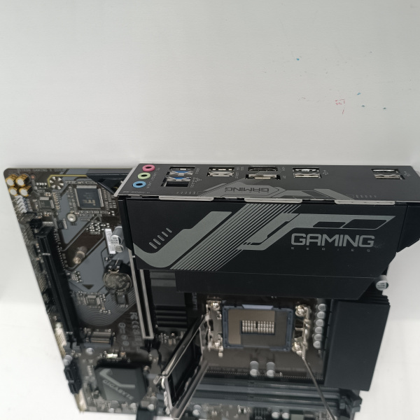 Распродажа! Мат.плата S1700 B760 Gigabyte B760M GAMING X DDR4 (mATX,4xDDR4,2M.2,2PCI-E16,HDMI,DP,PC5333) (без комплекта)