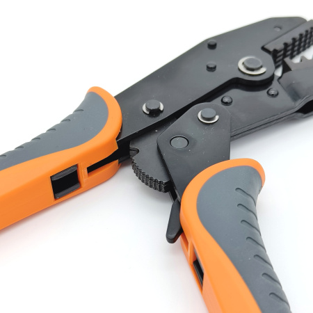 Кримпер Iwiss IWS-10WF, НШВ НШВИ 0.5..10кв.мм, обжим трапеция