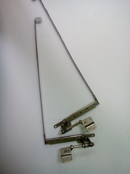 Петли для ноутбука Toshiba L500