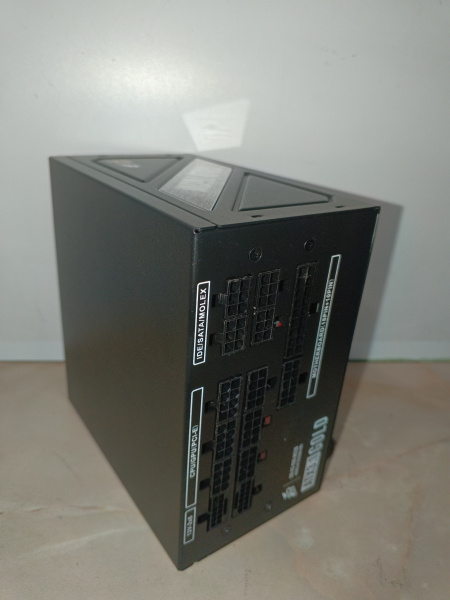 Распродажа! Блок питания 750Вт 1STPLAYER NGDP 750W (APFC,120мм,2PCI-E,12VHPWR,8SATA,80+Gold,модульный)[HA-750BA4](не полный комплект)
