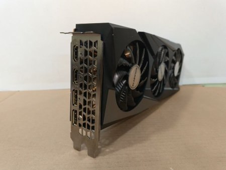 Распродажа! Видеокарта Radeon RX 7600 Gigabyte 8Гб GAMING OC GDDR6,128bit,HDMI,3DP (GV-R76GAMING OC-8GD) (без упаковки)