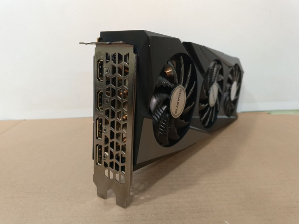 Распродажа! Видеокарта Radeon RX 7600 Gigabyte 8Гб GAMING OC GDDR6,128bit,HDMI,3DP (GV-R76GAMING OC-8GD) (без упаковки)