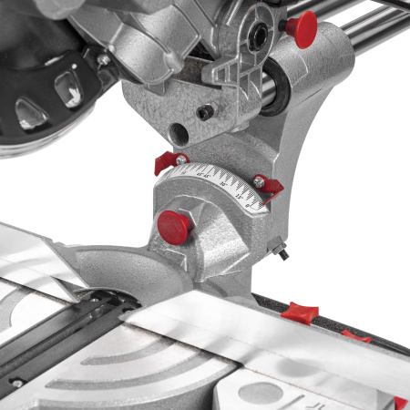 Пила торцевая Ставр ПТ-210/1800 1800Вт, 5000 об/мин, диск 210мм, посадка 25,4мм, глубина пила 55мм