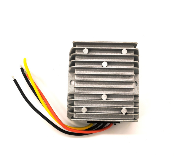 Преобразователь DC/DC в корпусе out 48V  1A, in 18..30V, StepUp, IP67, 74*74*32