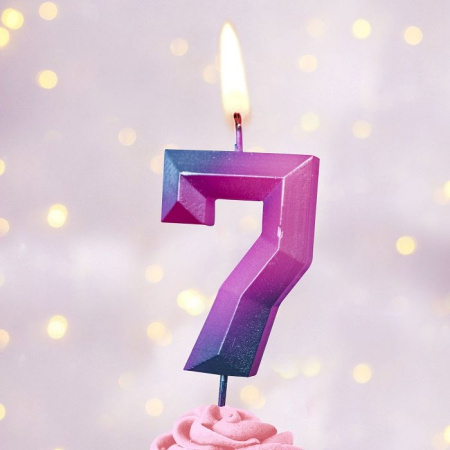 Свеча "Цифра 7" Пурпурные грани. 4,3см. Омский свечной (6467)