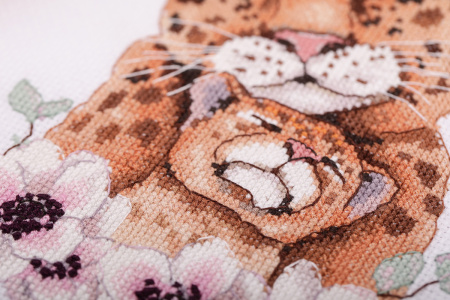 Набор для вышивания "Klart" 8-506 "Мать и дитя. Леопарды" 17.5 х 19.5 см