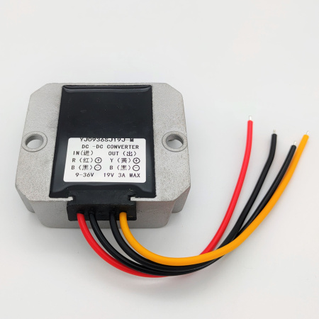 Преобразователь DC/DC в корпусе out 19V  3A, in 9..36V, Buck/Boost, IP67, 64*57*22, YJ-0936SJ1903