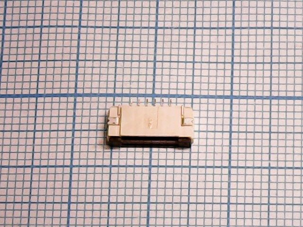 Коннектор FFC/FPC шлейфа шаг 1.0мм,  6пин, фиксатор откидной