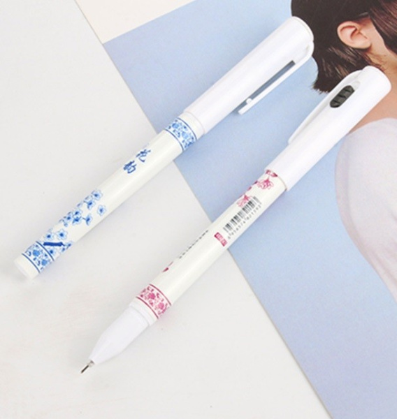 Ручка QIBO "Фарфор" с фонариком, гелевая, игольчатая, 0,5мм. черная (LY-2159)