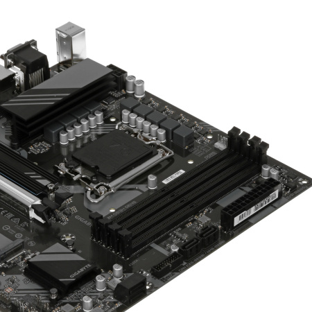 Мат.плата S1700 B760 Gigabyte B760M DS3H GEN5 (mATX,4xDDR5,2M.2,PCI-E16,2PCI-E, 2DP,HDMI,VGA,PC7600)