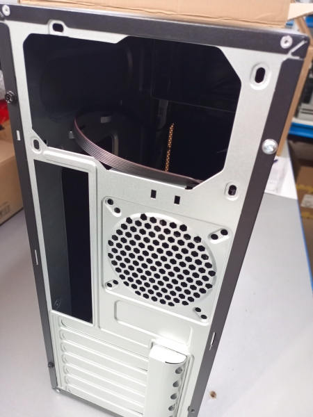 Распродажа! Корпус ATX Б_БП Foxline FL-302 (USB2.0,Audio,черный)(царапины)