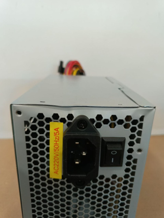 Распродажа! Блок питания 550Вт ExeGate UNS550 (120мм,1PCI-E,3SATA)(вмятины)