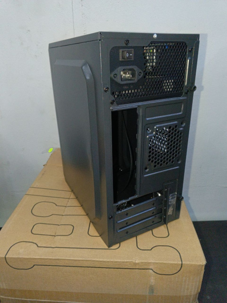 Распродажа! Корпус mATX 450w BaseTech M3401[BT-M3401-450W-B] (вмятина на боковой глухой крышке)