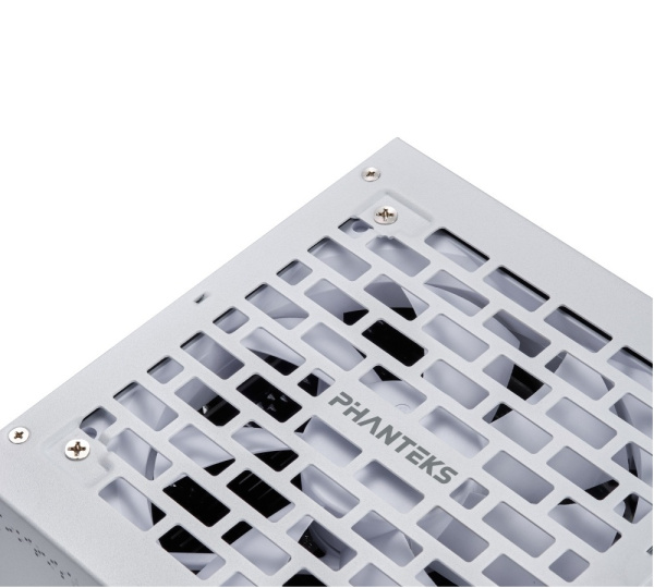 Блок питания 650Вт PHANTEKS AMP BH 650W White (ATX 3.1,APFC,120мм,2PCI-E,4SATA,80+Bronze)[PH-P650B_WT01]