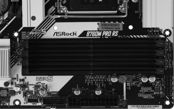 Материнская плата Asrock B760M PRO RS Soc-1700 Intel B760 4xDDR5 mATX AC`97 8ch(7.1) 2.5Gg RAID+HDMI+DP