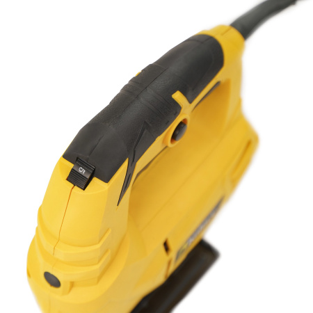 Лобзик Kolner KJS 650V 650Вт,  0-3000 об/мин, ход полотна 18мм, глубина пропила 65мм