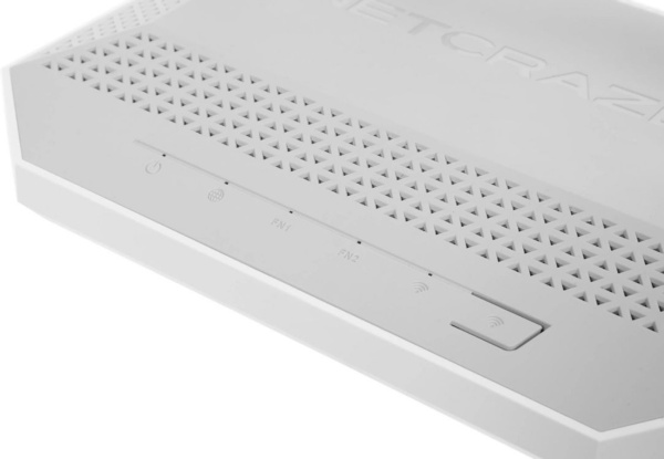 Маршрутизатор Netcraze Giga (NC-1012) AX3000 802.11n/ac/ax 574+2402_Mbps 2.4 /5/6 Ггц 5xLAN_1000_Mbps,2x USB,SFP