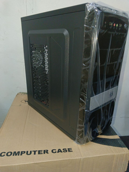 Распродажа! Корпус ATX 450w Winard 3067 (USB, Audio, черный))(мех повреждение боковой крышки)