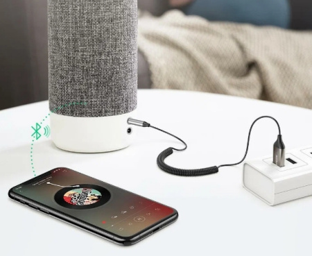 Адаптер AUX Bluetooth 5.0 AUX с микрофоном UGREEN CM309 (70601)