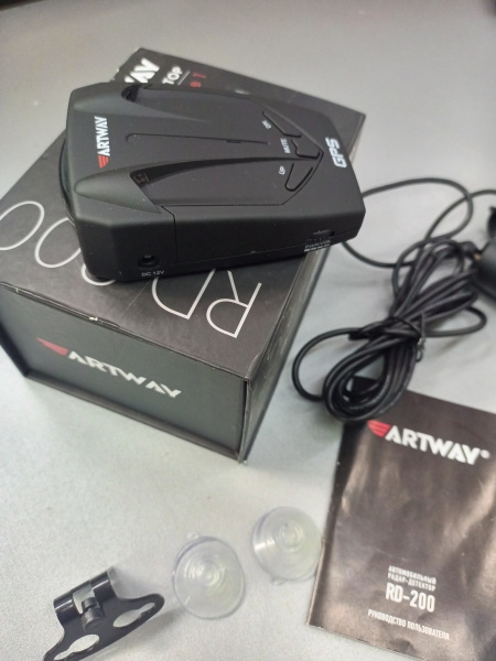 Распродажа! Радар-детектор Artway RD-200 Стрелка/-/K,Ka,X,Ultra-K,X,360°/-/-/-/GPS(потертости)