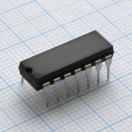 микросхема ATtiny24V-10PU, DIP14
