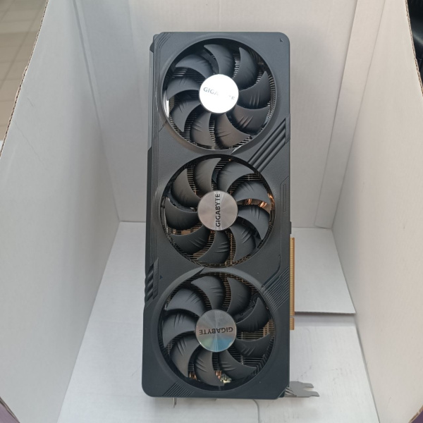 Распродажа! Видеокарта Radeon RX 7800XT Gigabyte 16Гб GAMING OC GDDR6,256bit,2HDMI,2DP (GV-R78XTGAMING OC-16GD) (устанавливалась)