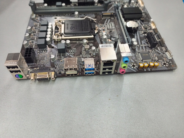 Распродажа! Мат.плата S1200 H470 Gigabyte H510M S2H V3 (без задней планки)