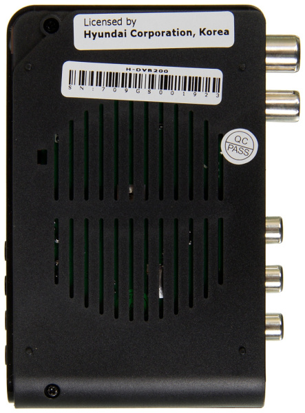 Цифровая приставка DVB-T2 Hyundai H-DVB200 черный