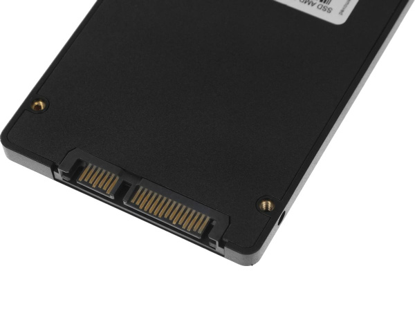 SSD-накопитель 120Гб AMD Radeon R3 [R3SL0120G2] (3D NAND, 520/450 Мб/с)