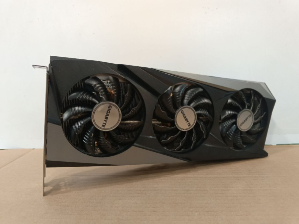 Распродажа! Видеокарта Radeon RX 7600 Gigabyte 8Гб GAMING OC GDDR6,128bit,HDMI,3DP (GV-R76GAMING OC-8GD) (без упаковки)