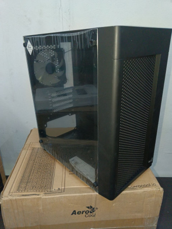 Распродажа! Корпус mATX Б_БП AeroCool HEXFORM-G-BK-v2 (USB3.0, Audio, WN,2x120mm LED, черный)(замят)