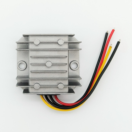 Преобразователь DC/DC в корпусе out 12V  5A, in 15..36V, StepDown, IP67, 64*57*22, YJ24J1205L-M
