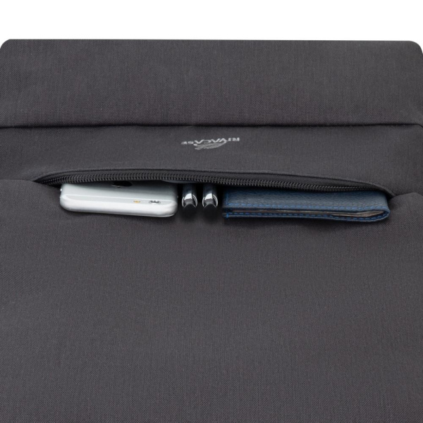 Рюкзак для ноутбука 15.6" Riva 7562 черный полиэстер (7562 BLACK)