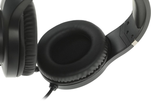 Игровая гарнитура A4Tech Bloody G220 мониторные кабель 2м, Black